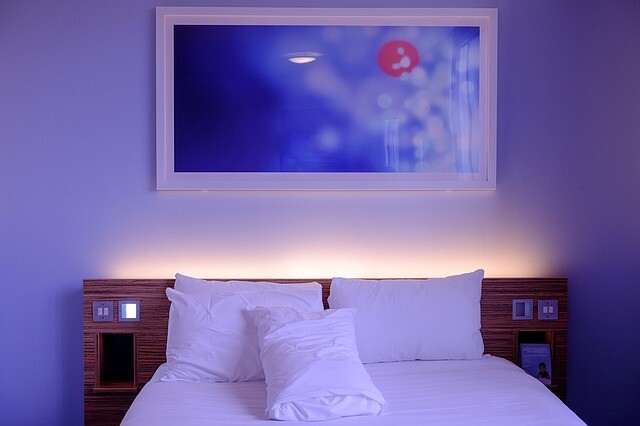 Bed linen can cause serious material damage to hotels