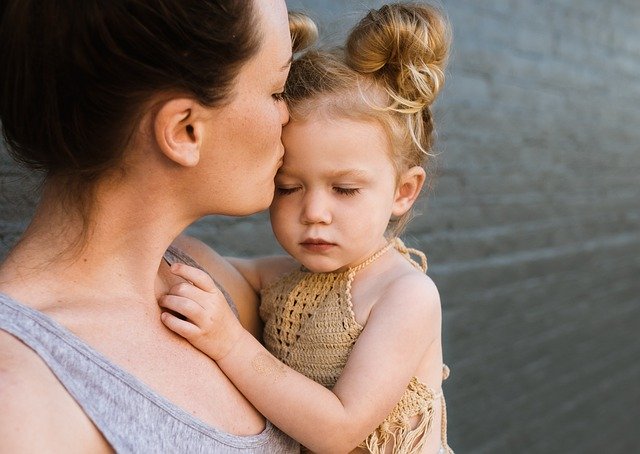 The shady side of motherhood