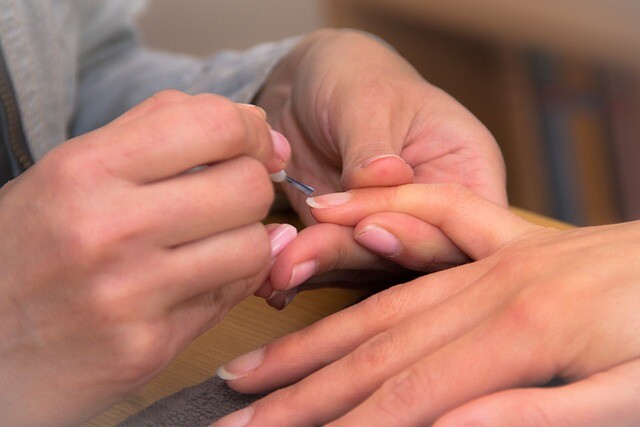 Boomer nails are not only for 20-year-olds